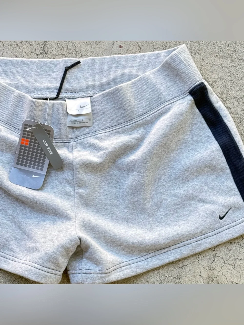 Vintage Deadstock Nike ‘PLAYER’ Short Shorts Women’s Grey Sz Large NWT